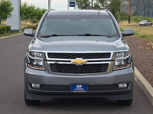 Used 2019 Chevrolet Tahoe LT w/ Luxury Package AWD/4WD image 8
