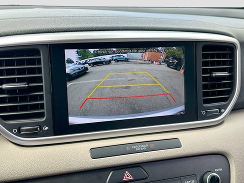 Certified 2020 Kia Sportage LX w/ LX Popular Package image 13