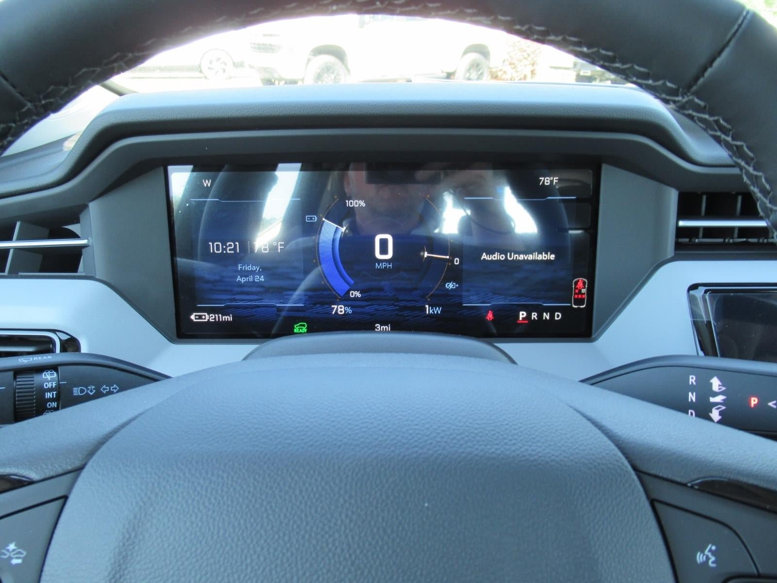New 2027 Chevrolet Bolt LT w/ Comfort Package FWD image 24