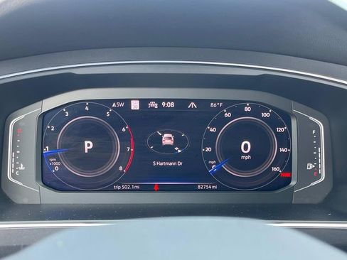 Used 2022 Volkswagen Tiguan SEL R-Line image 38