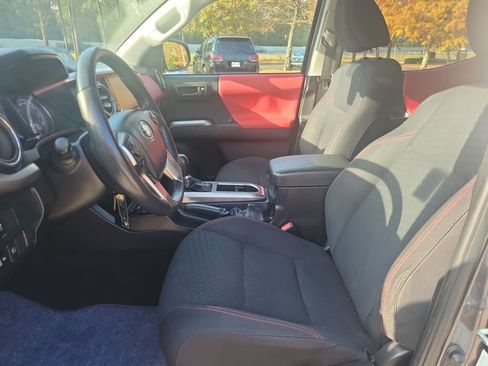 Certified 2023 Toyota Tacoma SR5 image 15