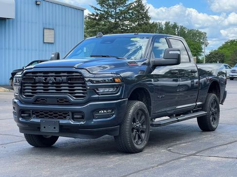 Used 2025 RAM 2500 Big Horn AWD/4WD image 42