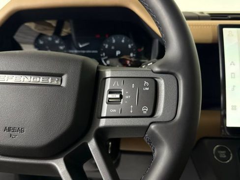 New 2026 Land Rover Defender 110 X-Dynamic SE image 39