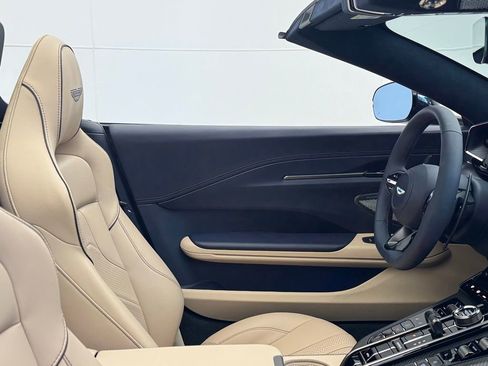 New 2026 Aston Martin V8 Vantage Roadster image 28