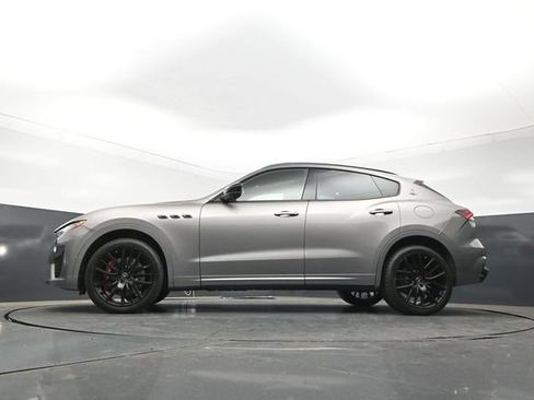 Used 2021 Maserati Levante S AWD/4WD image 25