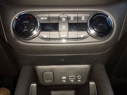 Used 2023 Chevrolet TrailBlazer LT w/ Convenience Package image 20