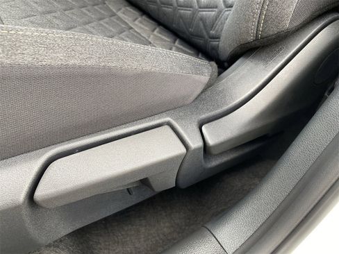 New 2026 Nissan Kicks SV image 20