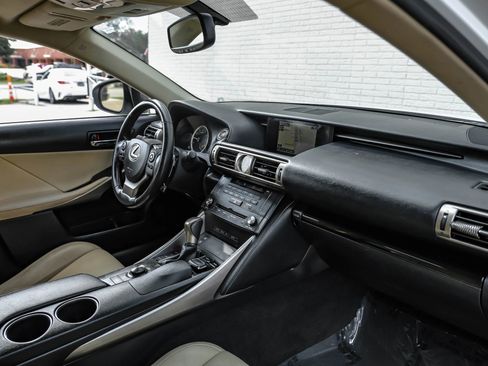 Used 2015 Lexus IS 250 w/ Navigation System Package RWD image 11