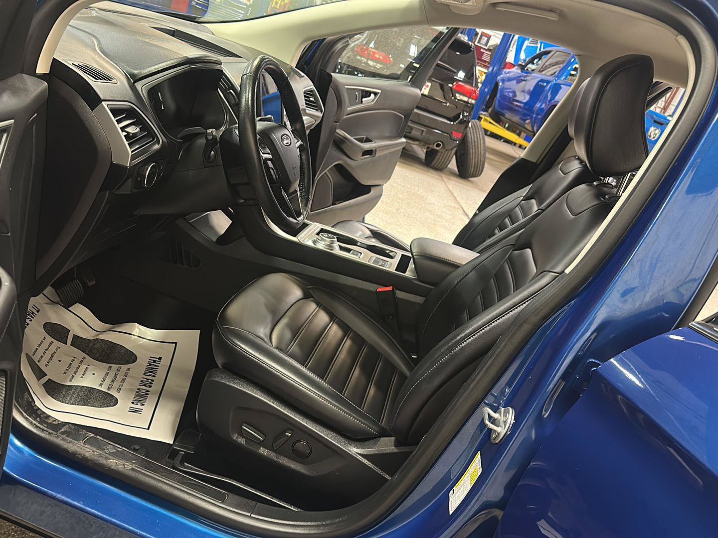 Used 2024 Ford Edge SEL AWD/4WD image 15