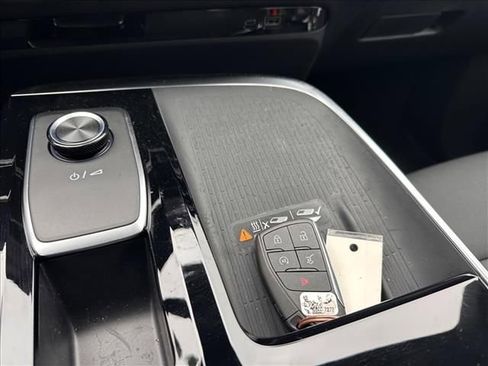 Used 2026 Buick Enclave Preferred w/ Power Package image 31