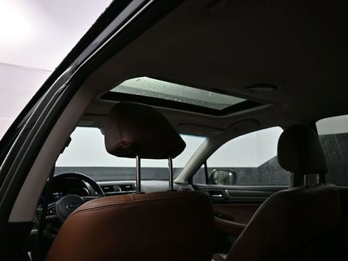 Used 2017 Subaru Outback 2.5i Touring w/ Popular Package #5A image 14