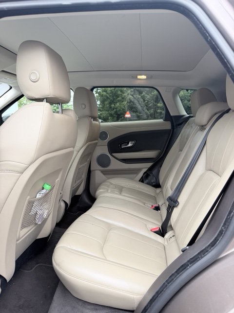 Used 2016 Land Rover Range Rover Evoque SE AWD/4WD image 8