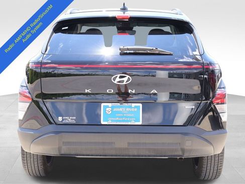 Used 2025 Hyundai Kona SEL AWD/4WD image 4