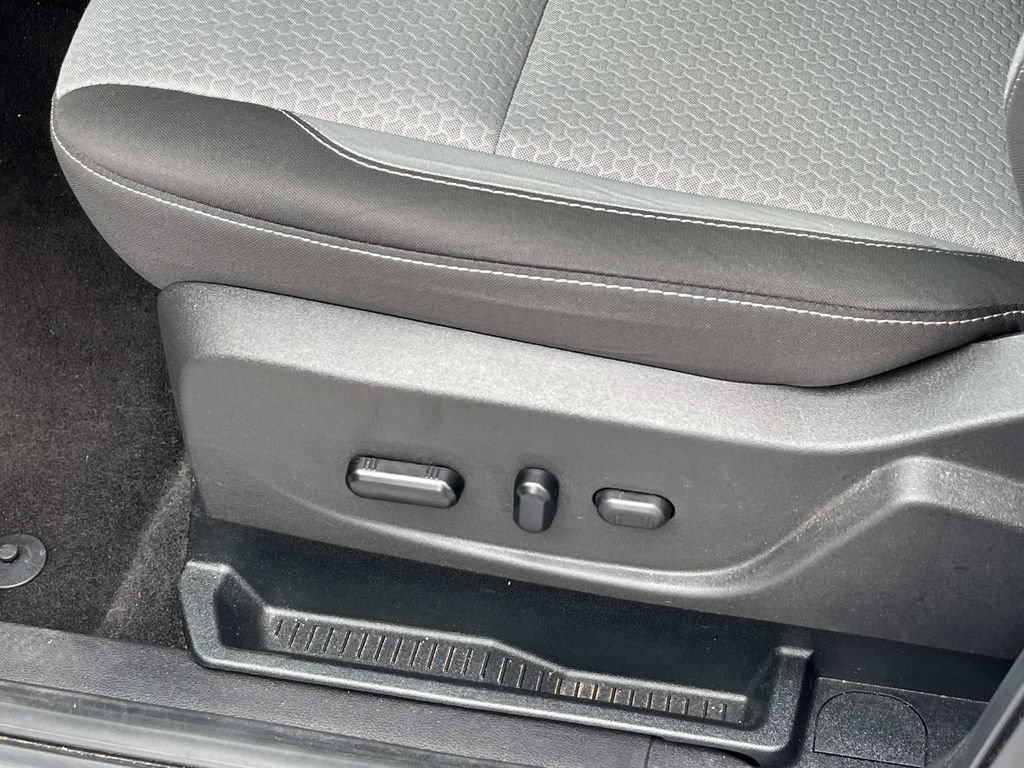 Used 2019 Ford Escape SE FWD image 28