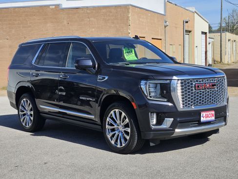 Used 2023 GMC Yukon Denali w/ Max Trailering Package image 3