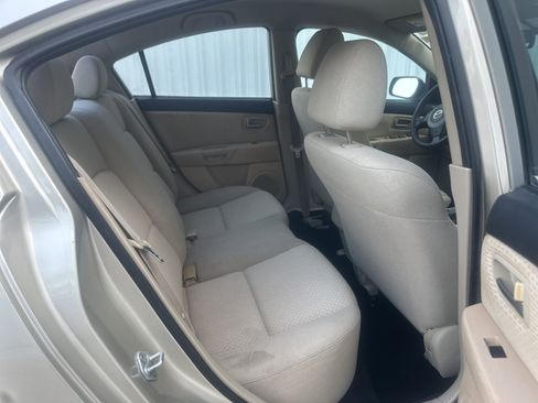 Used 2006 MAZDA MAZDA3 i Touring FWD image 15