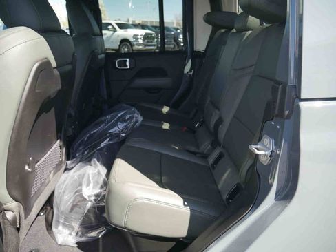 New 2026 Jeep Gladiator Mojave AWD/4WD image 15