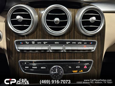 Used 2018 Mercedes-Benz C 300 Sedan w/ Premium Package image 40