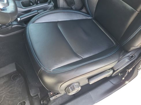 Used 2023 Jeep Wrangler Unlimited Rubicon 4xe w/ Steel Bumper Group image 5