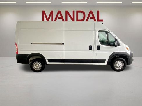 Used 2025 RAM ProMaster 2500 w/ Convenience Group FWD image 5