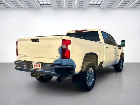 Used 2024 Chevrolet Silverado 2500 LTZ w/ LTZ Premium Package AWD/4WD image 4