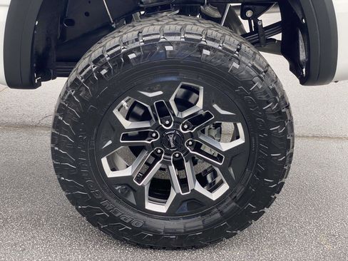 Used 2023 Nissan Titan PRO-4X w/ Off Road Protection Package image 13