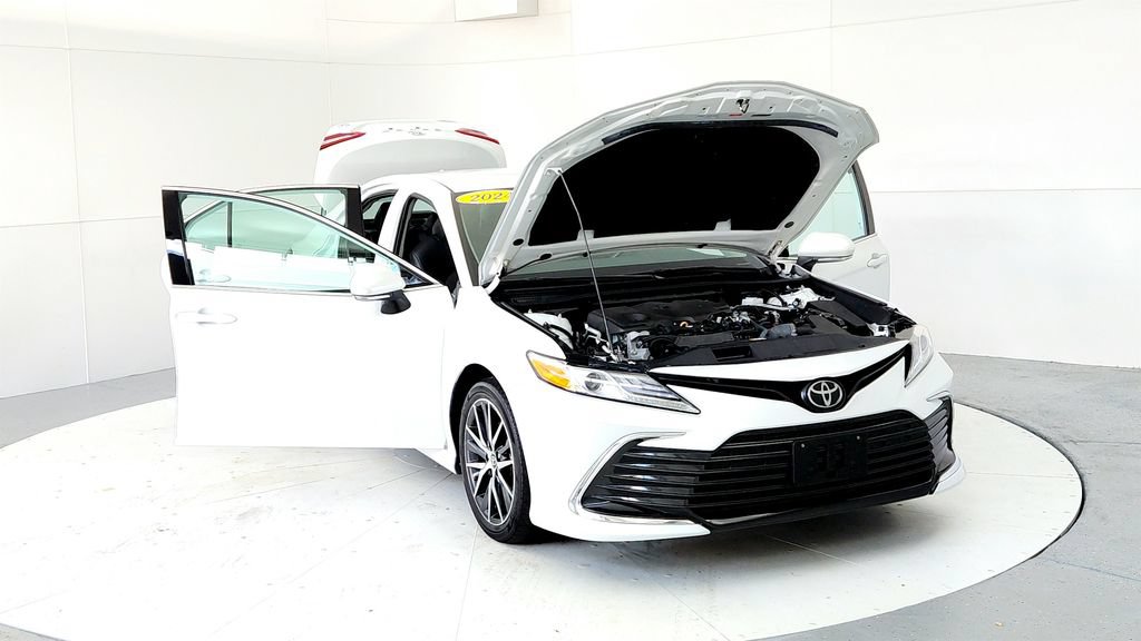 Certified 2024 Toyota Camry XLE w/ Cold Weather Package AWD/4WD image 9