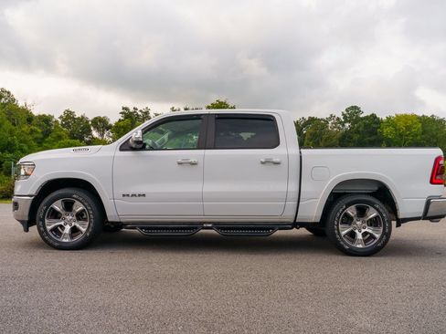 Used 2022 RAM 1500 Laramie AWD/4WD image 6