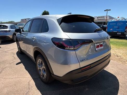 New 2027 Honda HR-V LX image 6