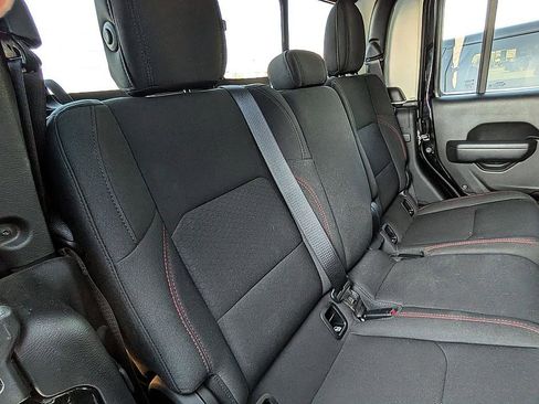 Used 2023 Jeep Gladiator Rubicon image 31