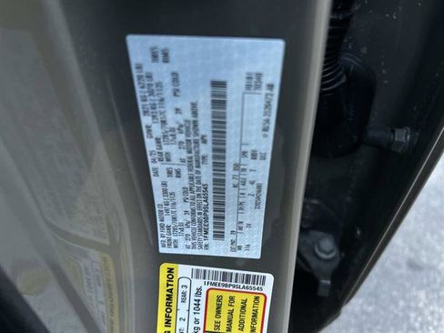 Used 2025 Ford Bronco Badlands image 35