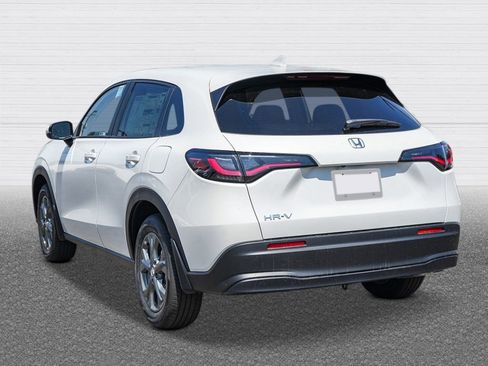 New 2026 Honda HR-V LX image 2