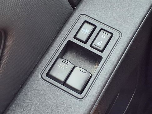 Used 2022 Nissan Frontier S w/ Technology Package image 9