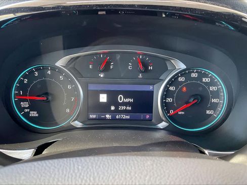 Used 2023 Chevrolet Traverse RS image 25