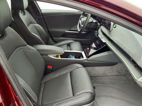 Used 2024 Lucid Air Pure image 25