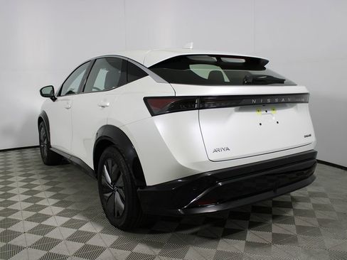 Used 2024 Nissan Ariya FWD image 34