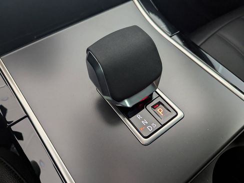 Used 2024 Land Rover Range Rover Evoque Dynamic SE image 20