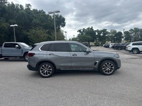 Used 2025 BMW X5 xDrive50e AWD/4WD image 8