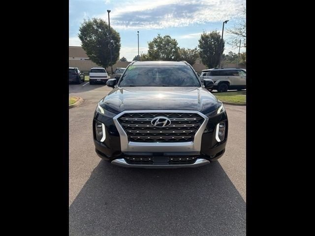 Used 2020 Hyundai Palisade Limited FWD image 2