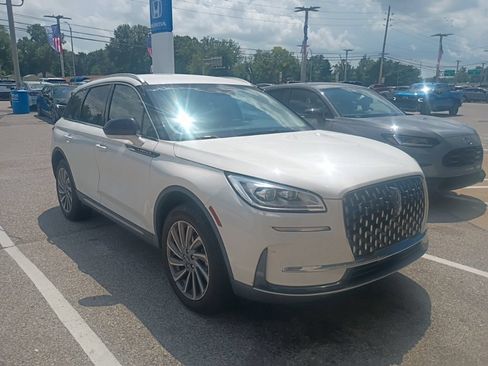 Used 2024 Lincoln Corsair Reserve AWD/4WD image 9
