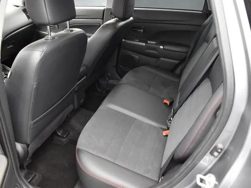 Used 2024 Mitsubishi Outlander Sport SE AWD/4WD image 15
