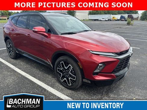Used 2024 Chevrolet Blazer RS w/ Driver Confidence II Package AWD/4WD image 2