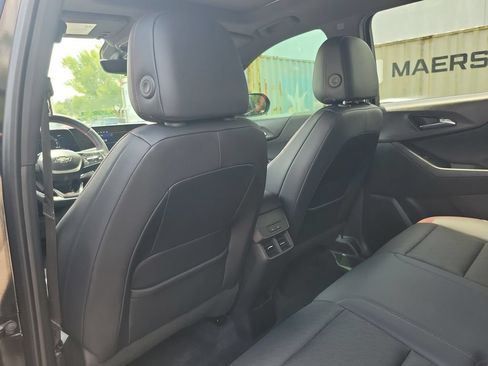 Used 2025 Chevrolet Equinox RS w/ Safety and Technology Package FWD image 10