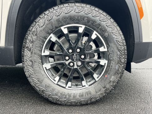 New 2026 Chevrolet Traverse Z71 image 13