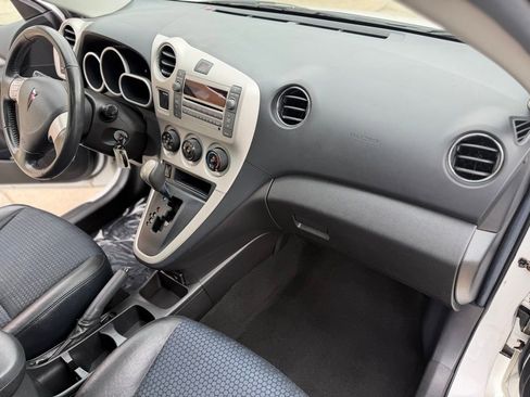 Used 2009 Pontiac Vibe GT FWD image 15