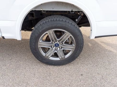 Used 2020 Ford F150 Lariat image 12