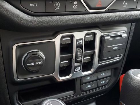 New 2025 Jeep Wrangler Sport S image 25