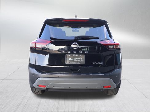 Used 2023 Nissan Rogue SV AWD/4WD image 5