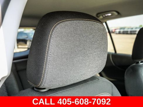 Used 2023 Chevrolet Equinox LT w/ Driver Convenience Package FWD image 18