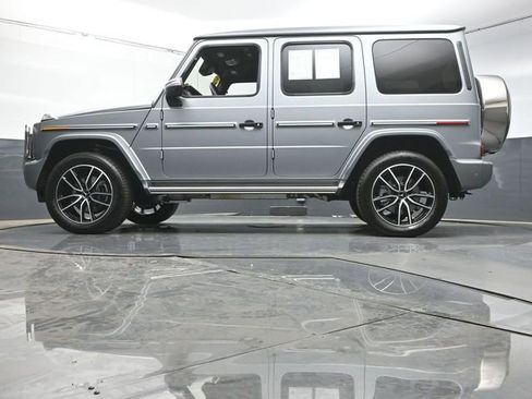Used 2025 Mercedes-Benz G 550 image 35
